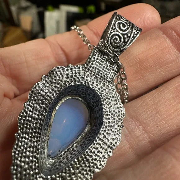Moonstone Pendant Necklace - Picture 3 of 5